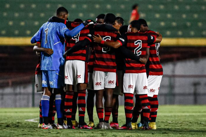 Flamengo estreia no Carioca sub-20