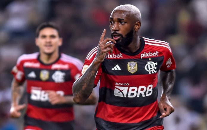 Coringa salva! Gerson cala o Couto Pereira em vitória do Flamengo contra o Coritiba