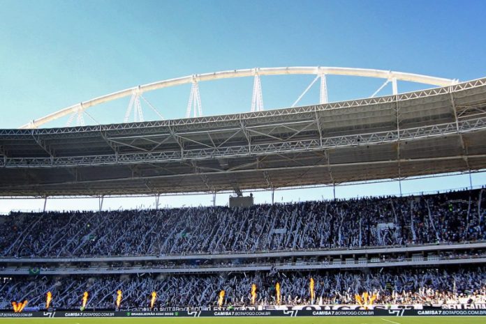 Vai lotar! Torcida do Botafogo já comprou mais de 30 mil ingressos para duelo contra o Flamengo