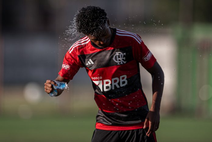 Rumo às quartas! Flamengo derrota o Ceará e se classifica no Brasileirão sub-17