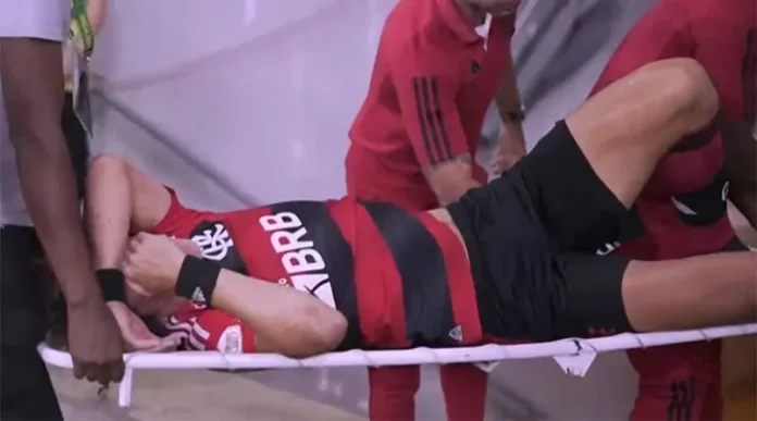 Boa notícia! Exames descartam possibilidade de fratura no tornozelo de David Luiz