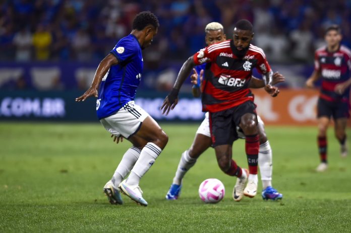 'Flamengo nem precisou fazer uma grande partida para vencer o Cruzeiro', diz Benja