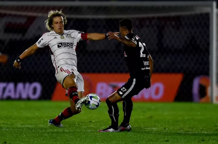 David Luiz pode atingir marca importante pelo Flamengo diante do Vasco