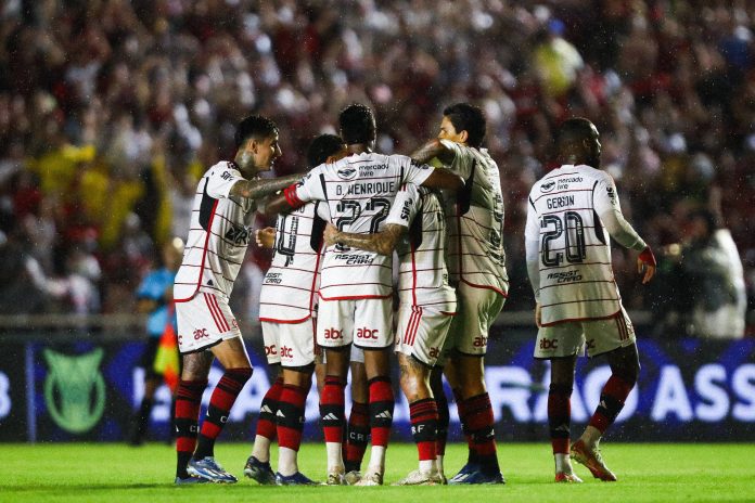 Flamengo termina Brasileirão entre os três times que mais desperdiçaram grandes chances