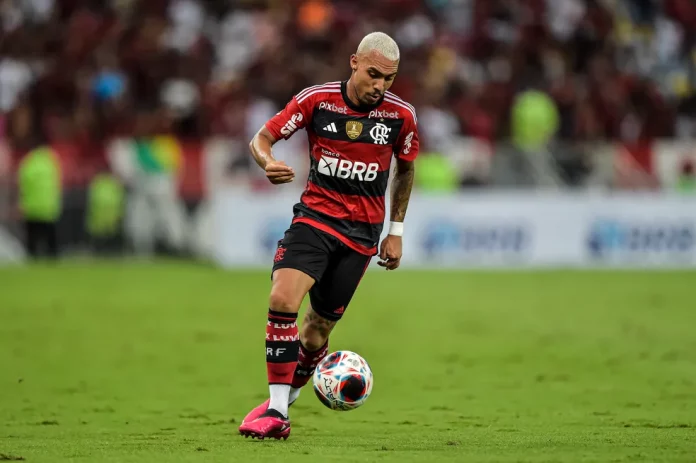 Matheuzinho se despede do Flamengo: 'Chegou a hora do Cria voar'