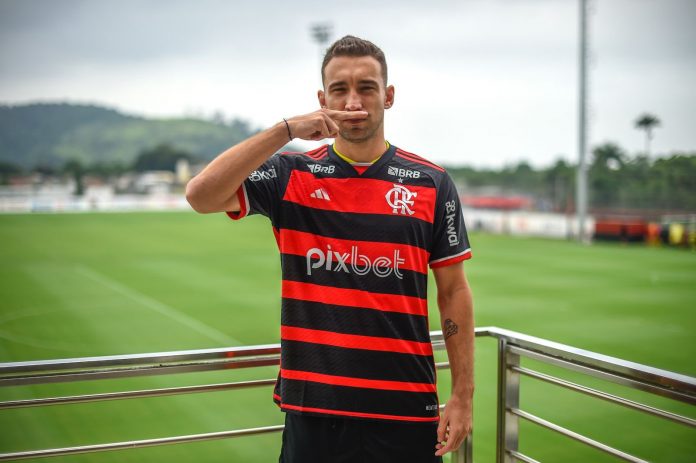 Hora da vitória! Com Léo Ortiz, Flamengo está escalado para enfrentar o Palestino