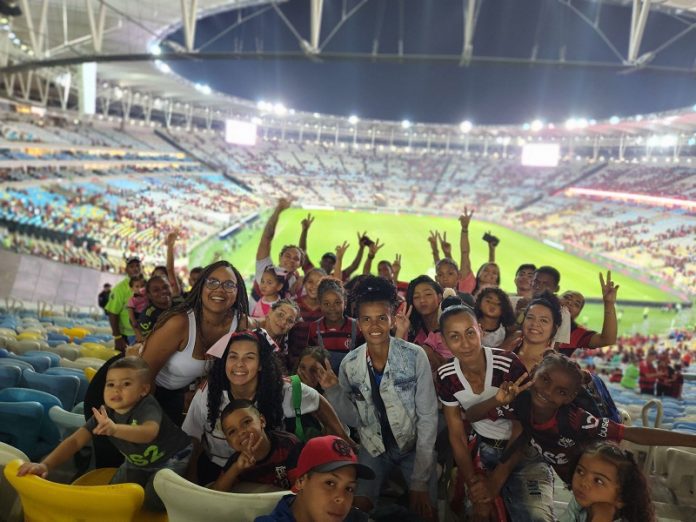 Grande ação! Flamengo distribui ingressos do Fla-Flu para mulheres assistidas por instituições sociais
