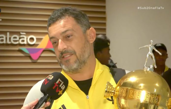 VP da Base, Vitor Zanelli exalta título da Libertadores: 'Momento único'